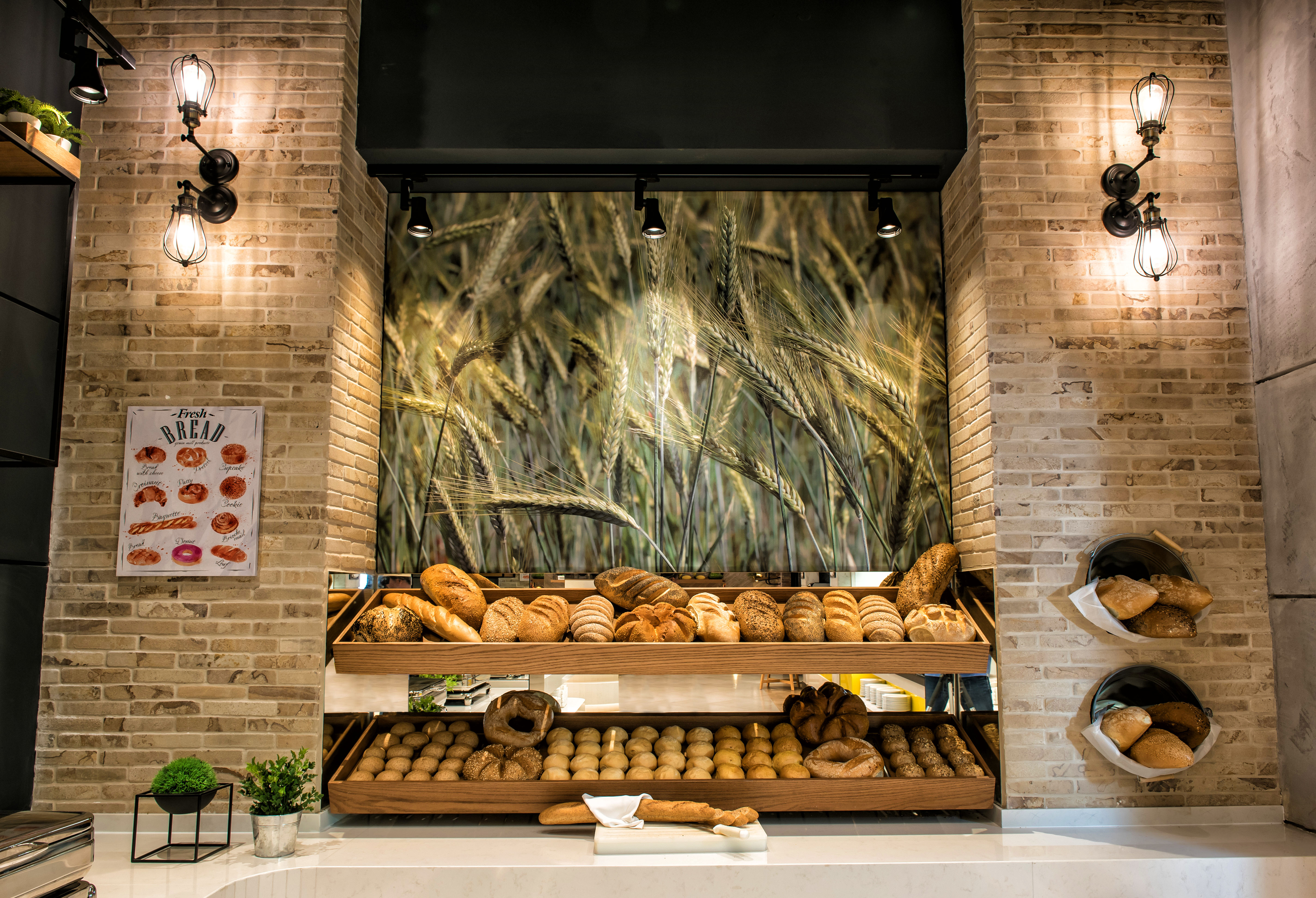 «F» ALL DAY RESTAURANT