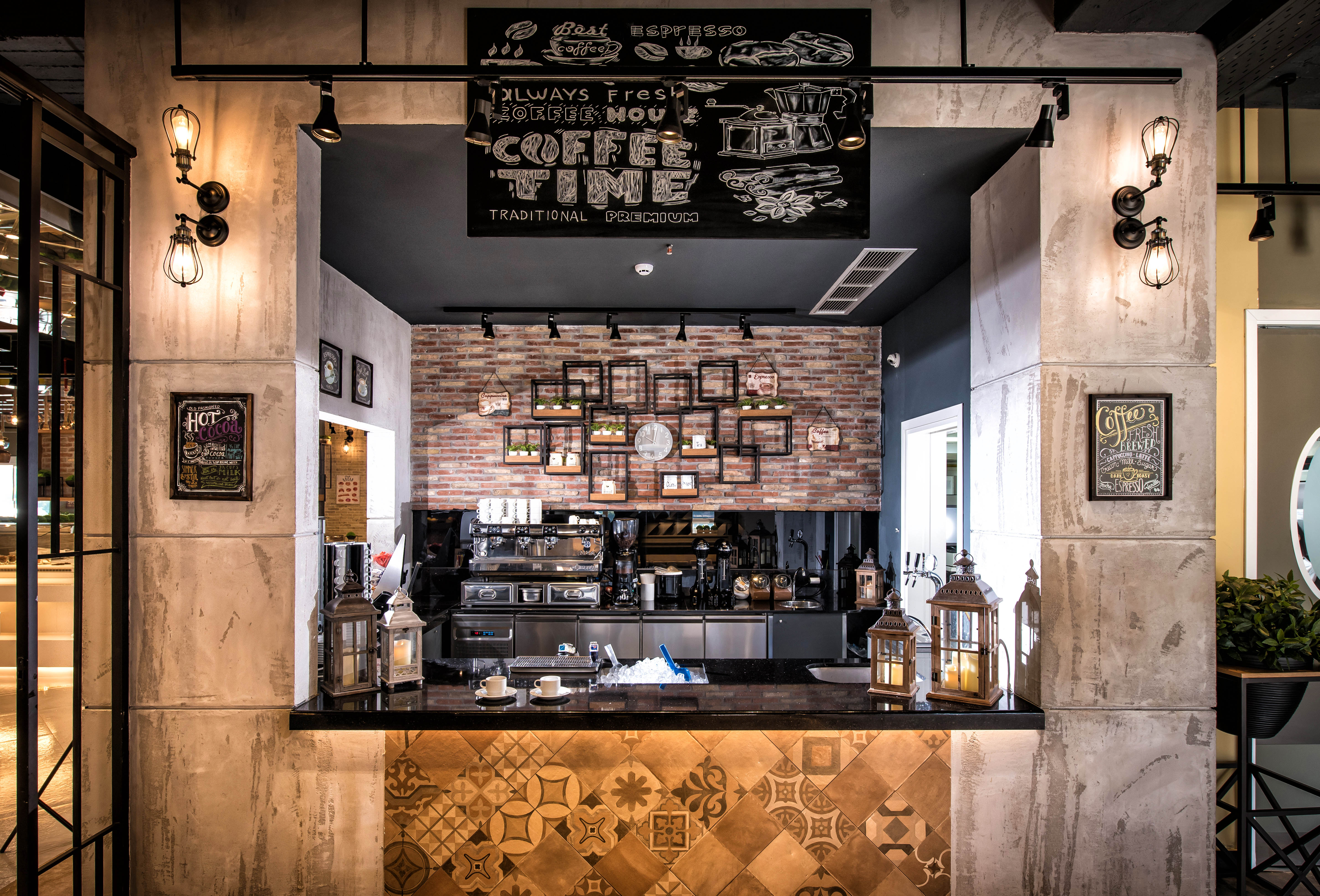 «F» ALL DAY RESTAURANT