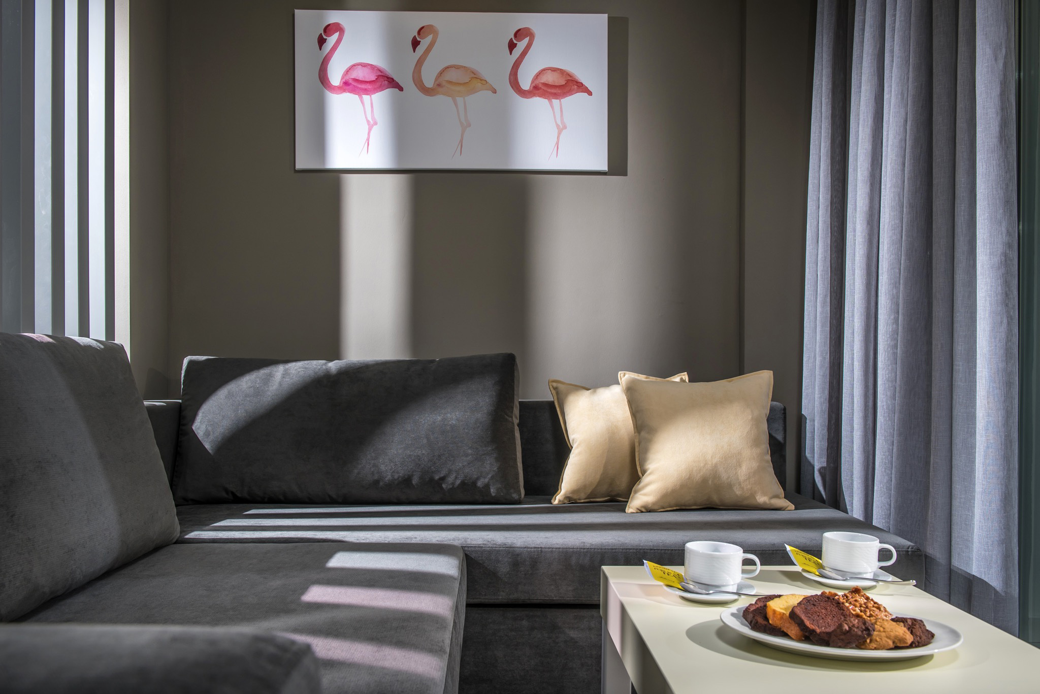 ΔΩΜΑΤΙΑ FLAMINGO