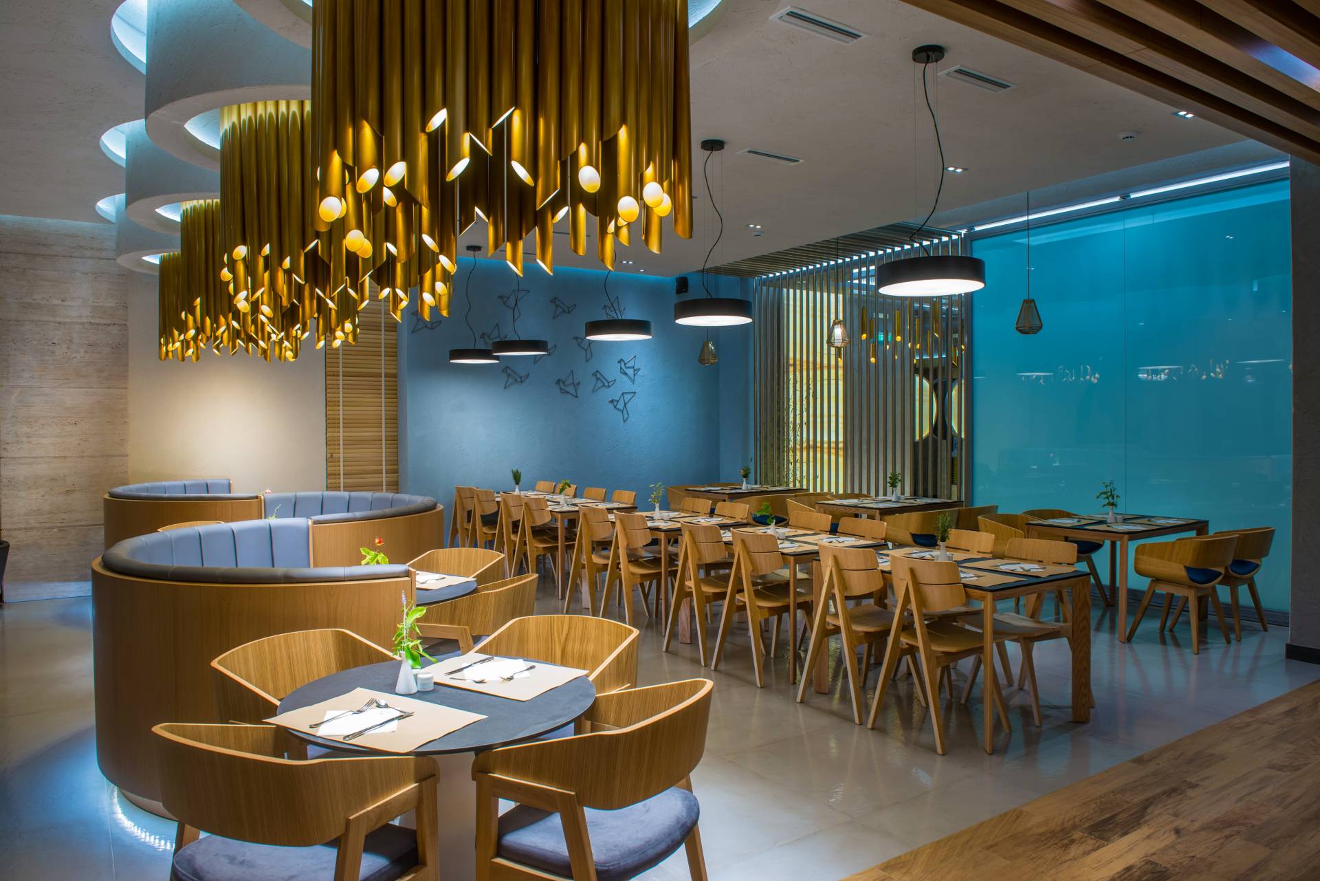 MAIN RESTAURANT "BASILIKOS"