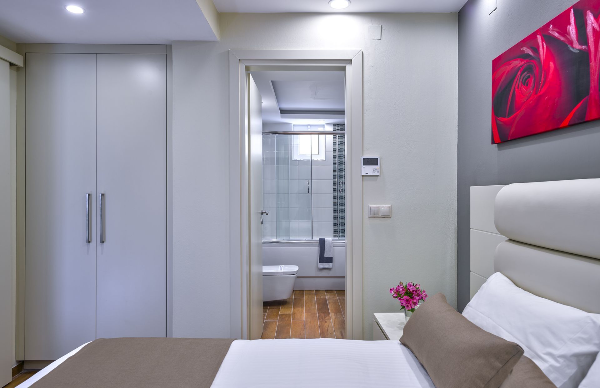 ΟΙΚΟΓΕΝΕΙΑΚΗ ΣΟΥΙΤΑ