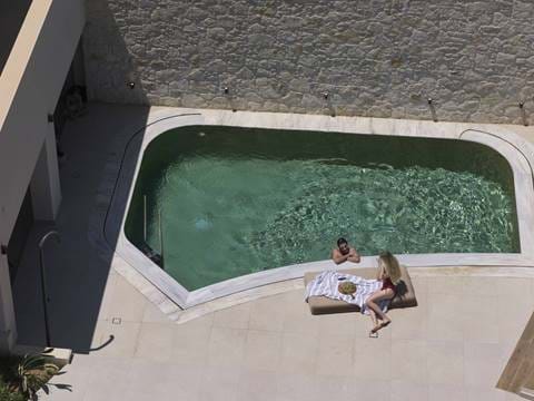 ΠΑΡΑΛΙΑ & ΠΙΣΙΝΕΣ