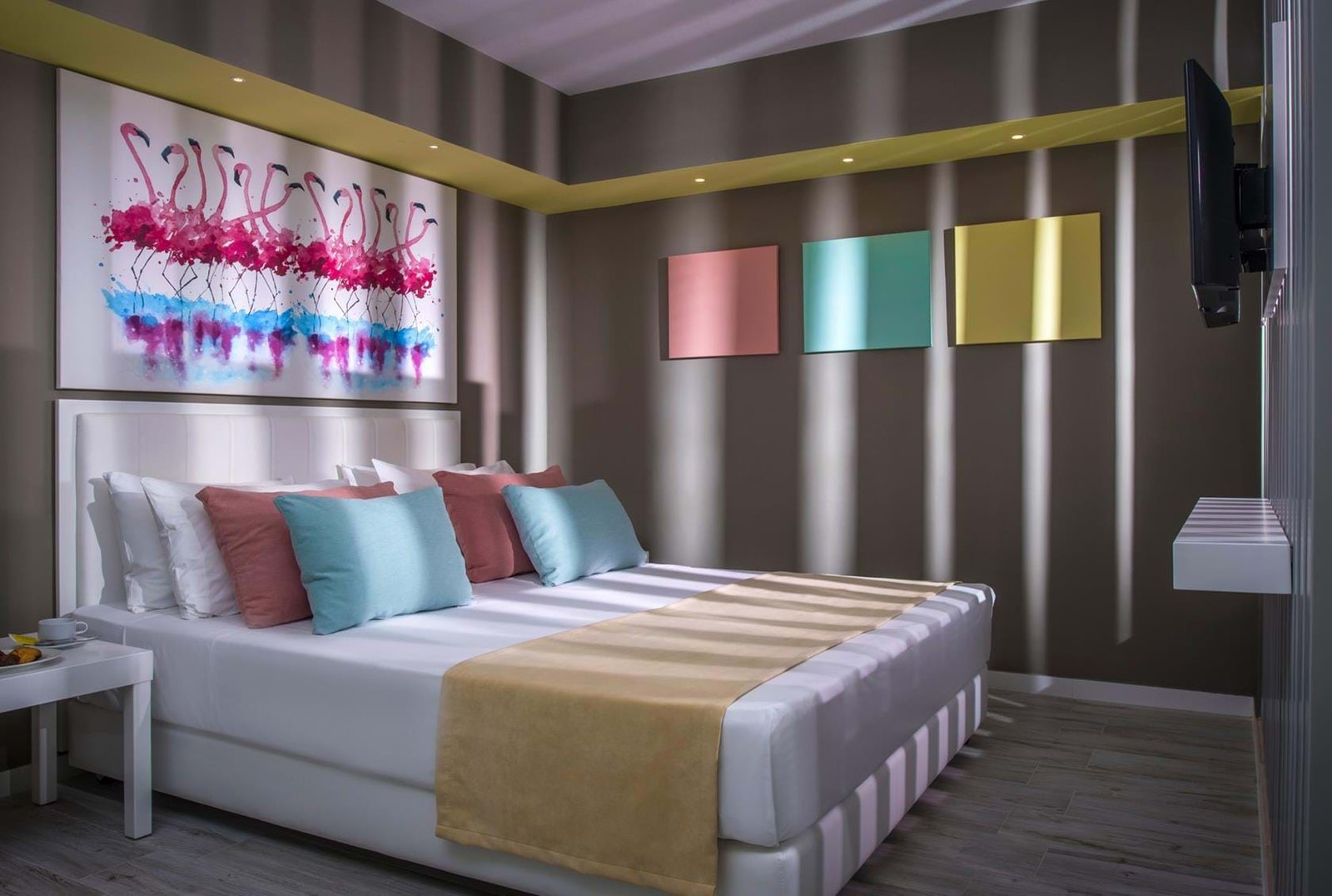 Signature Collection Rooms: Flamingo
